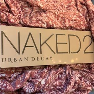 UD naked 2 palette